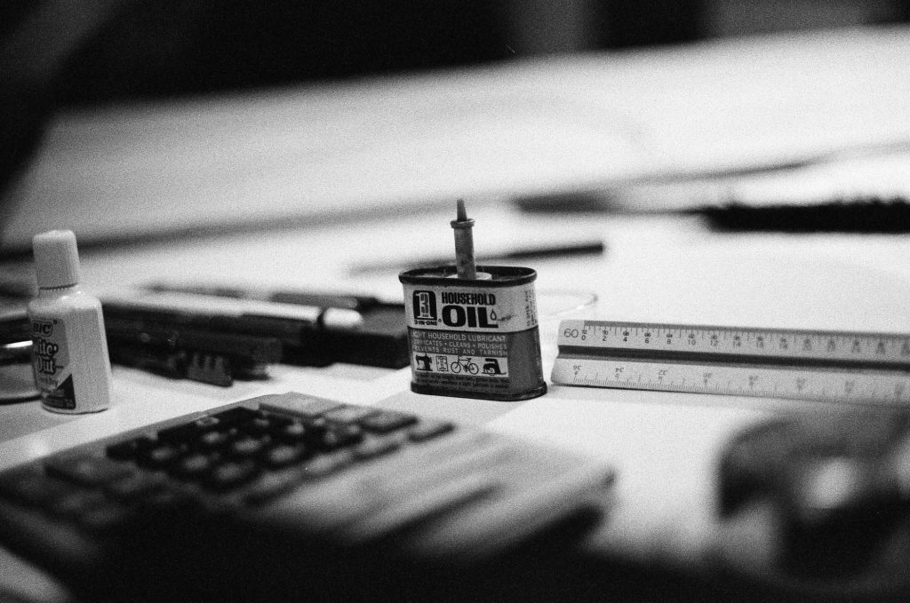 A shot of a relative's desk. Shot at 3200, and developed at 3200 by the Darkroom.