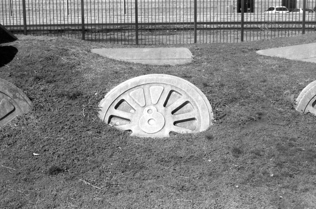 Shot & processed at 200 ISO – Mamiya/Sekor 1000 DTL with M/S 50mm f2 – J. J. Aubrey