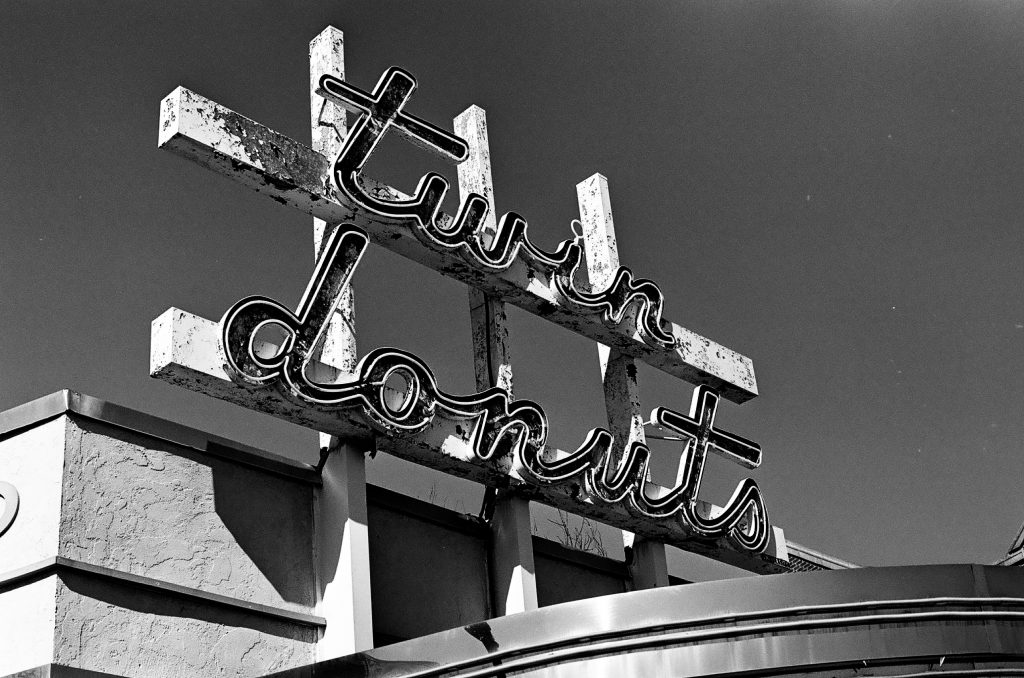 Shot with Minolta Alpha 7 50mm AF lens @f8