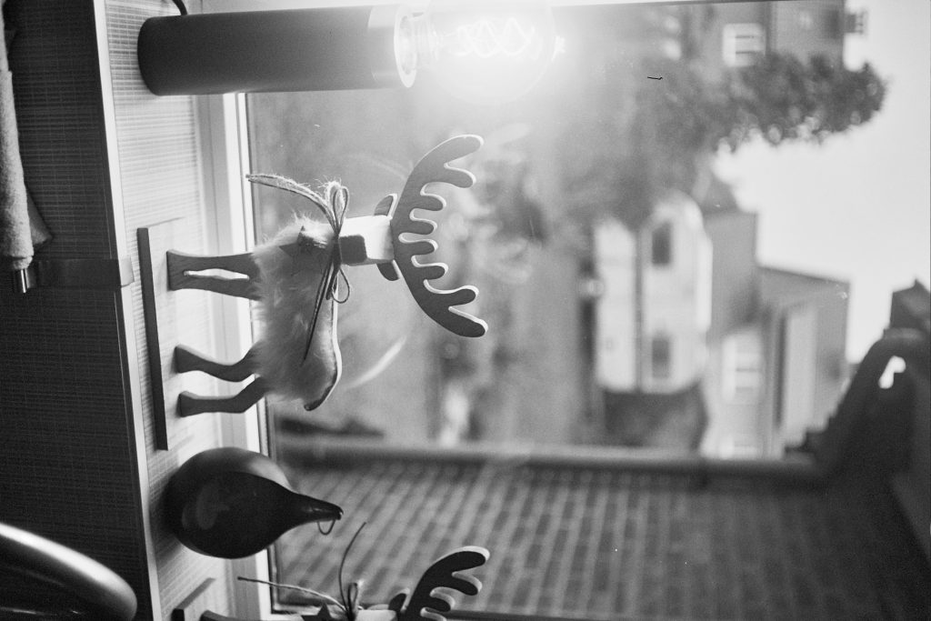 Shot on a Minolta AL-F at f2.8