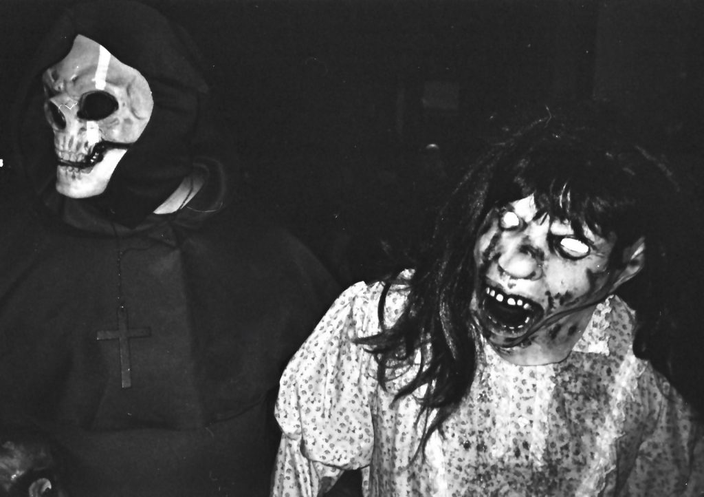 JCH Streetpan 400 Nikon One Touch point and shoot with flash Halloween - Lincoln Road South Beach, FL JCH Streetpan 400 Nikon One Touch point and shoot with flash Halloween - Lincoln Road South Beach, FL Processed by Atlanta Film Co