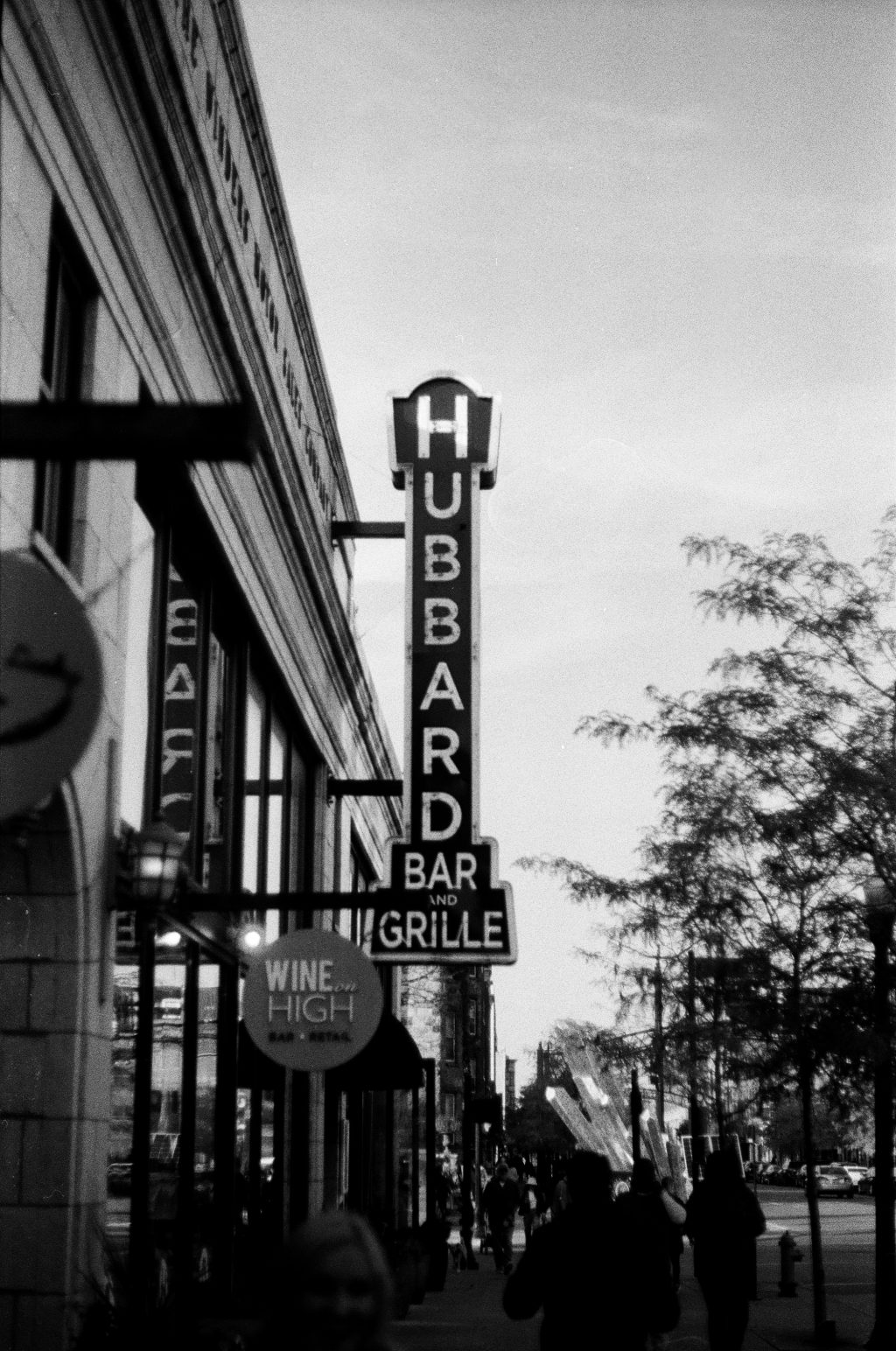 Hubbard Bar & Grill, Columbus, OH. Stand devved in Perceptol.