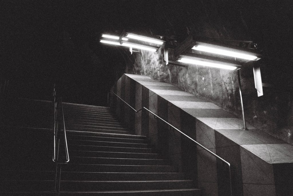 Stockholm underground shot at box speed